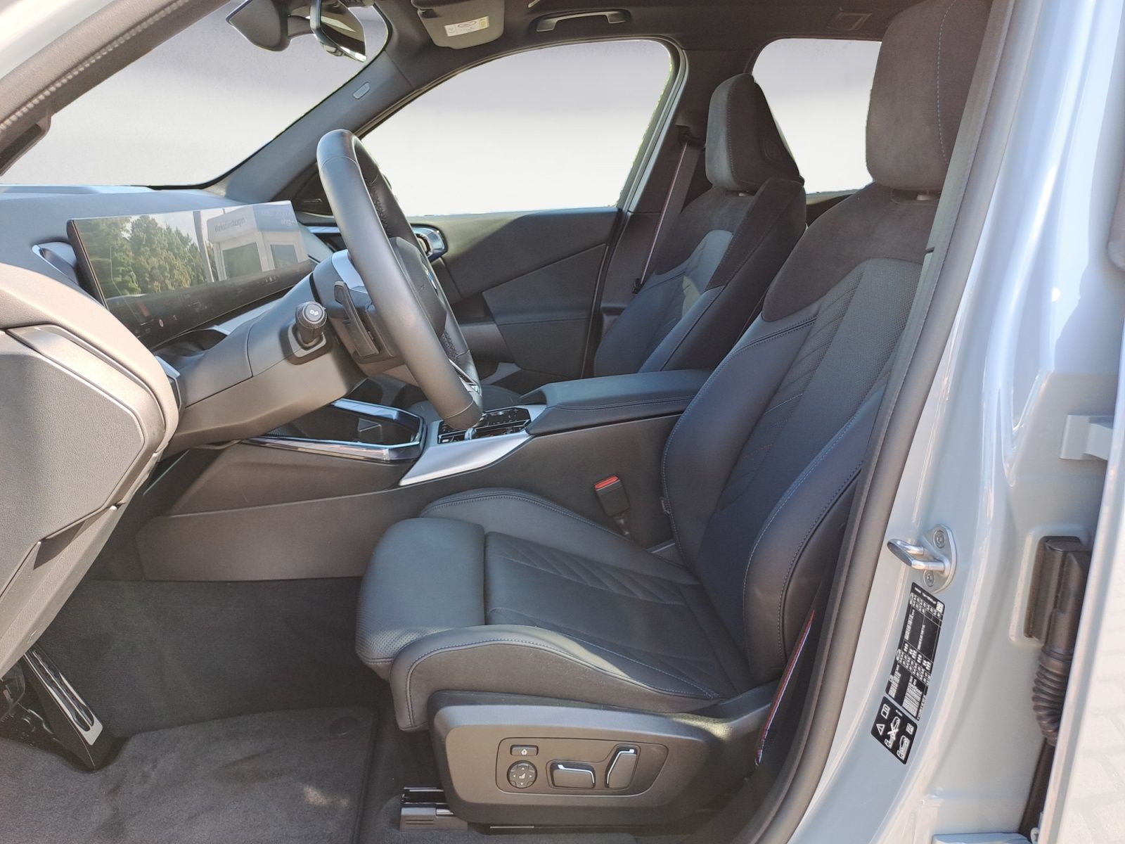 BMW X3 xDrive20i M Sportpaket - Samsaru's Car Outlet