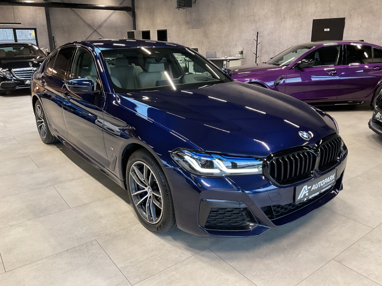 BMW 545e xDr. M Paket Exclusivleder HuD Laserl.
