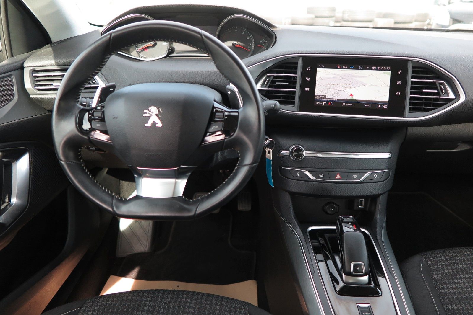 Peugeot 308 Active - Samsaru's Car Outlet