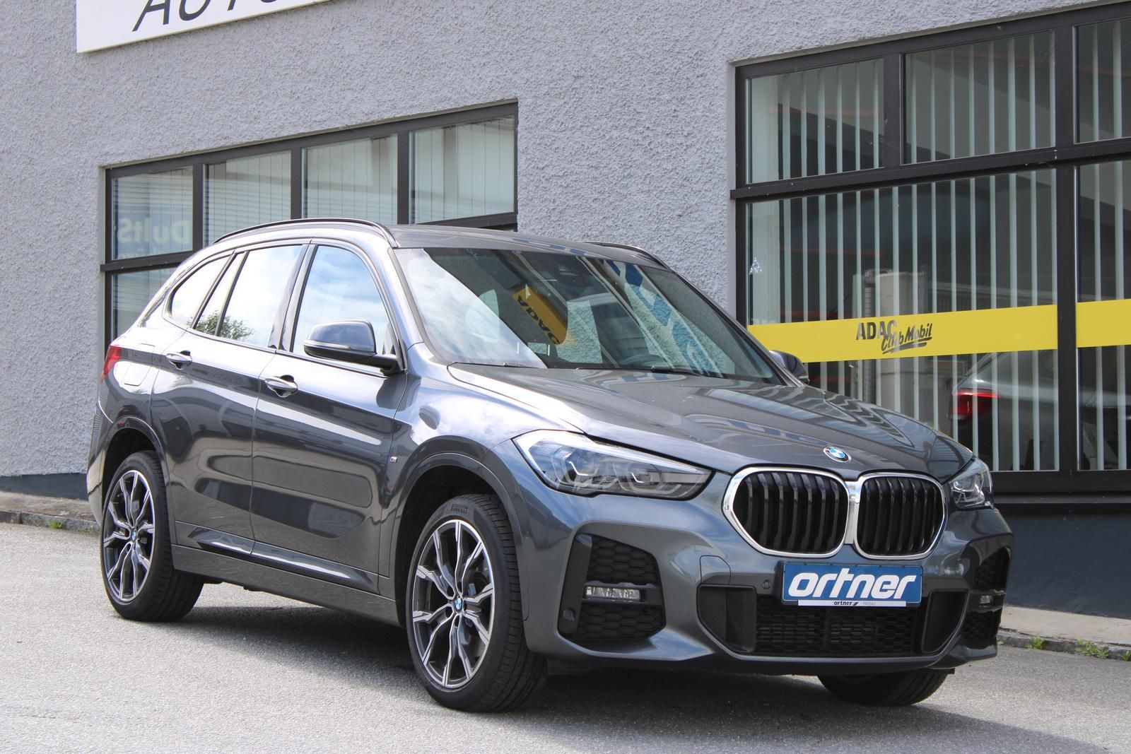 BMW X1 xDrive 20 i M Sportpaket - Samsaru's Car Outlet