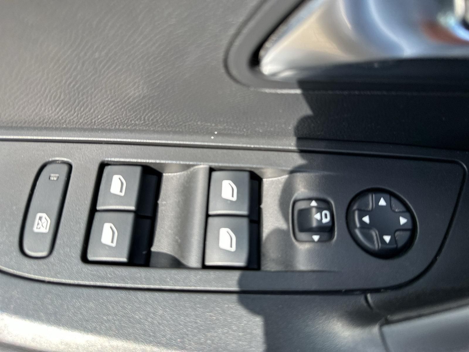 Peugeot 2008 - Samsaru's Car Outlet