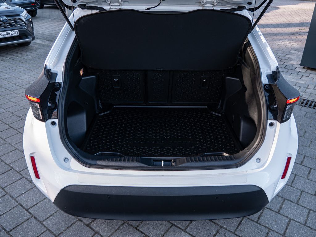 Toyota Yaris Cross Hybrid Team D PDC KAMERA NAVI LED