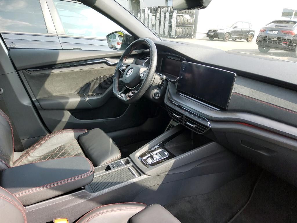 Skoda Octavia Combi RS 1.4 TSI iV LED NAVI AHK PANO