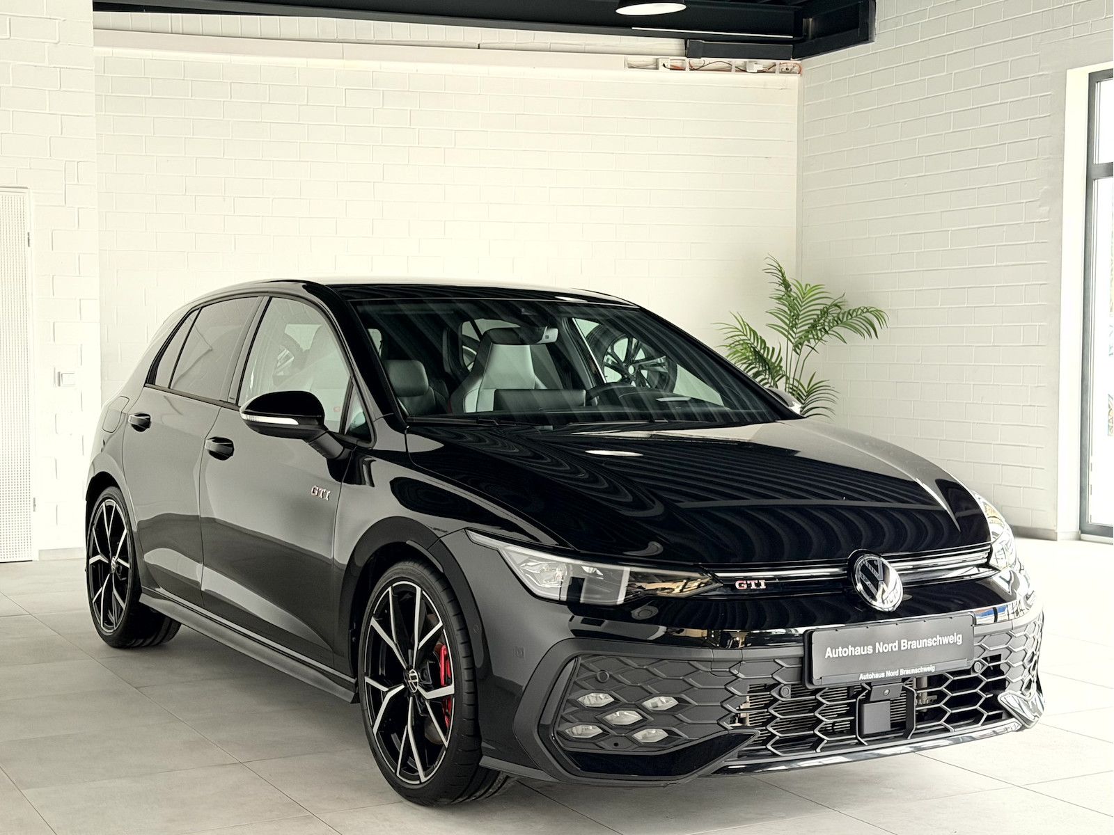 Volkswagen Golf GTI 2.0 TSI*BlackStyle*Pano*IQ*H&K*DCC*HUD*