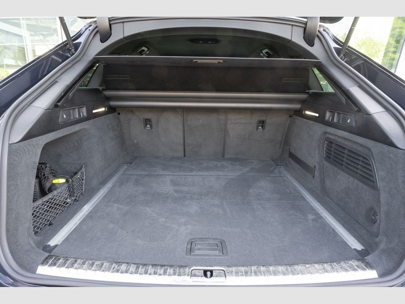 Audi A6 Avant 40 TDI quattro advanced - Samsaru's Car Outlet