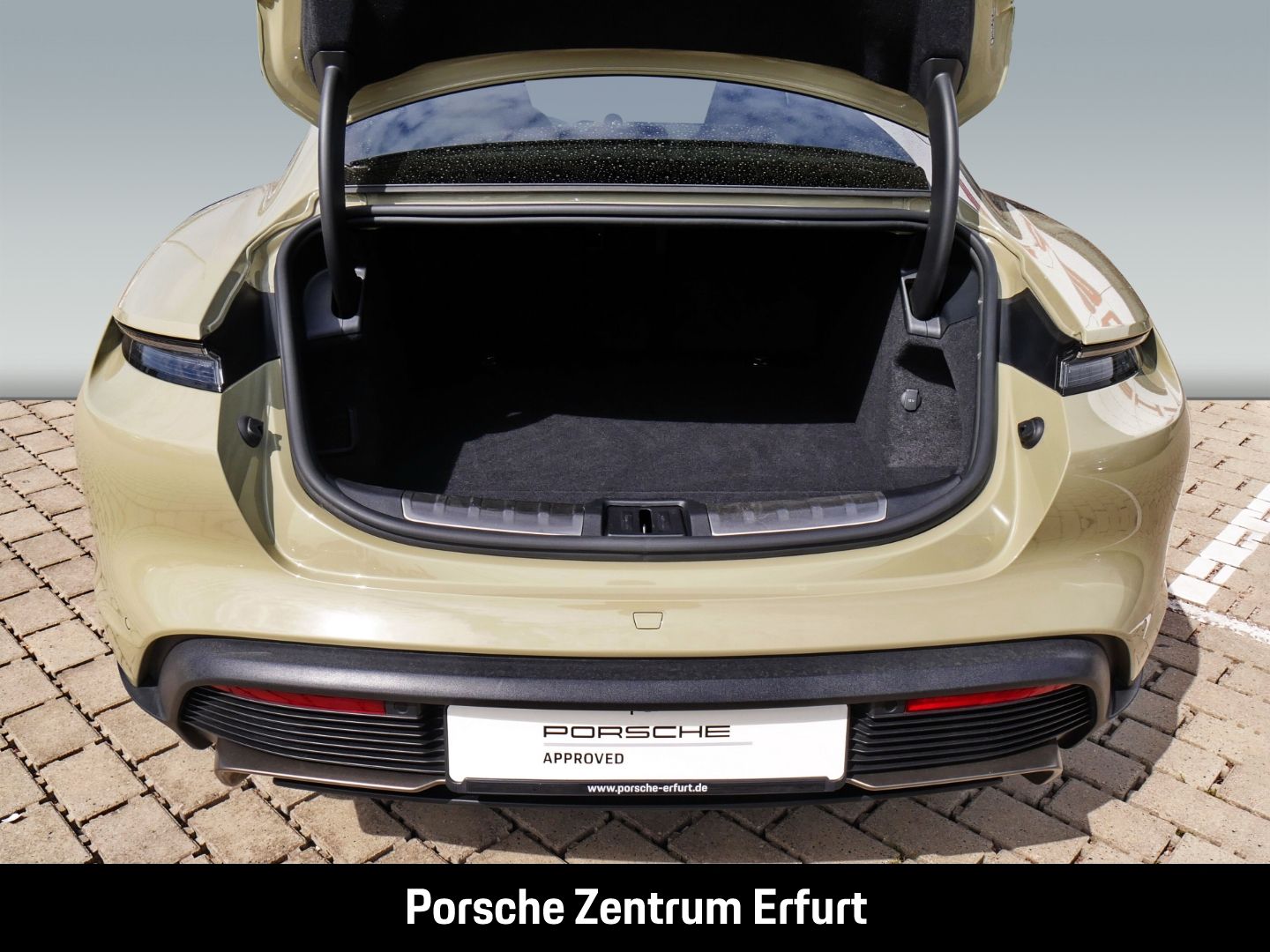 Porsche Taycan GTS/ Sondermodell limited ''90Jahre Hocke