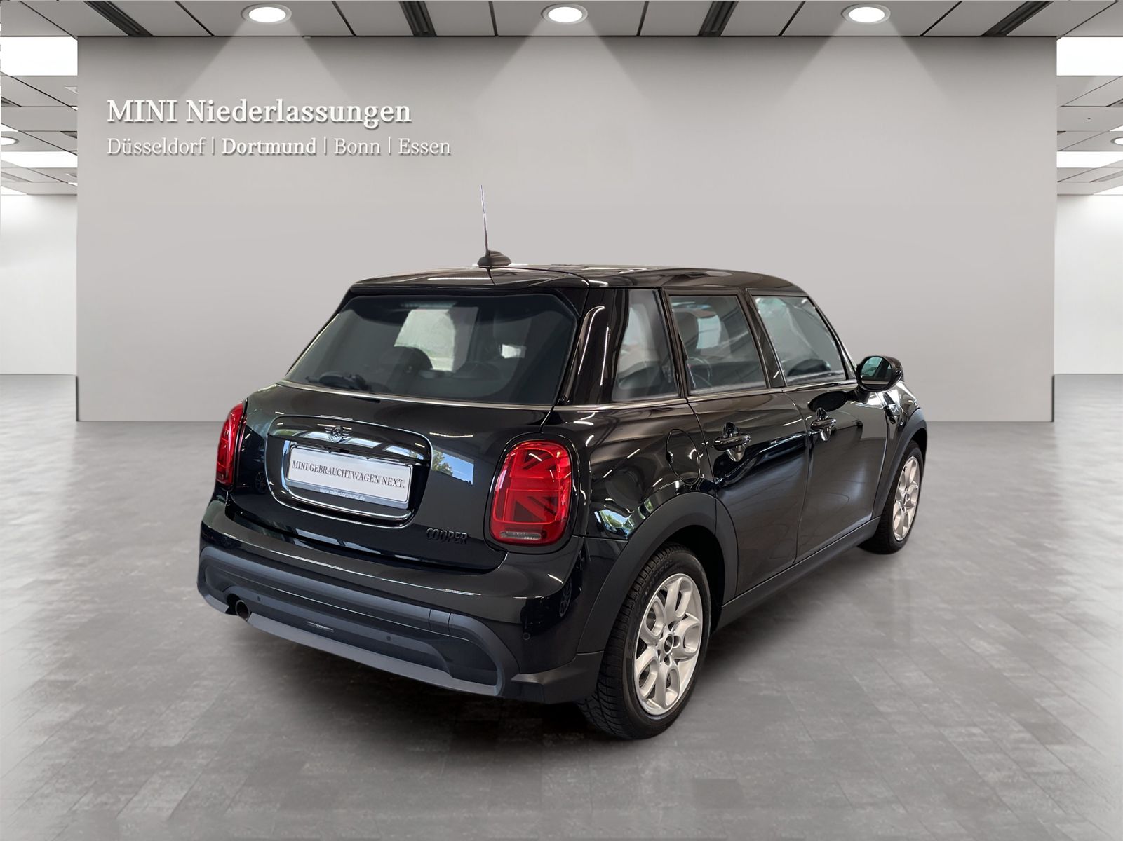 MINI Cooper - Samsaru's Car Outlet