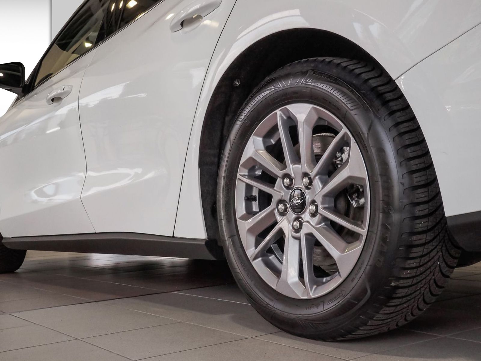 Ford Focus Turnier 1.5 EcoBlue Aut. Titanium-Sync 3 m