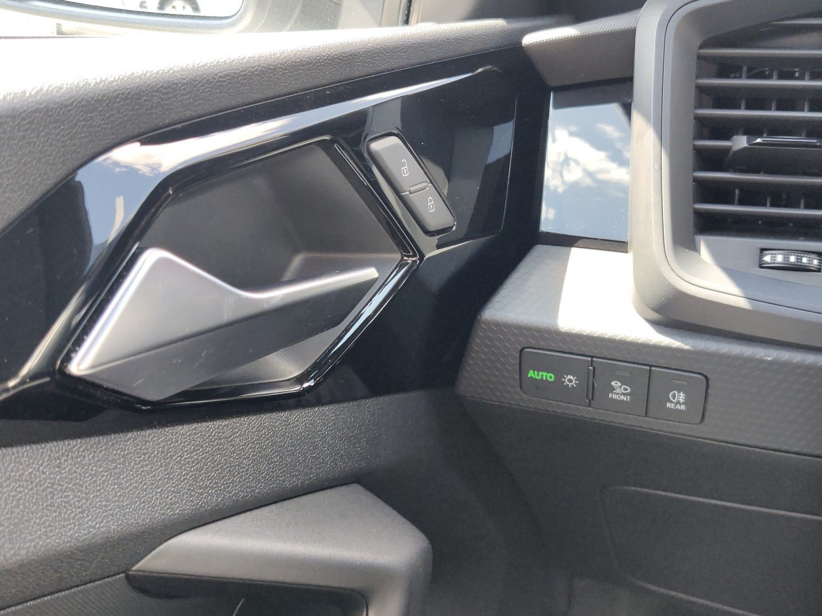 Audi A1 Sportback 30 TFSI - Samsaru's Car Outlet