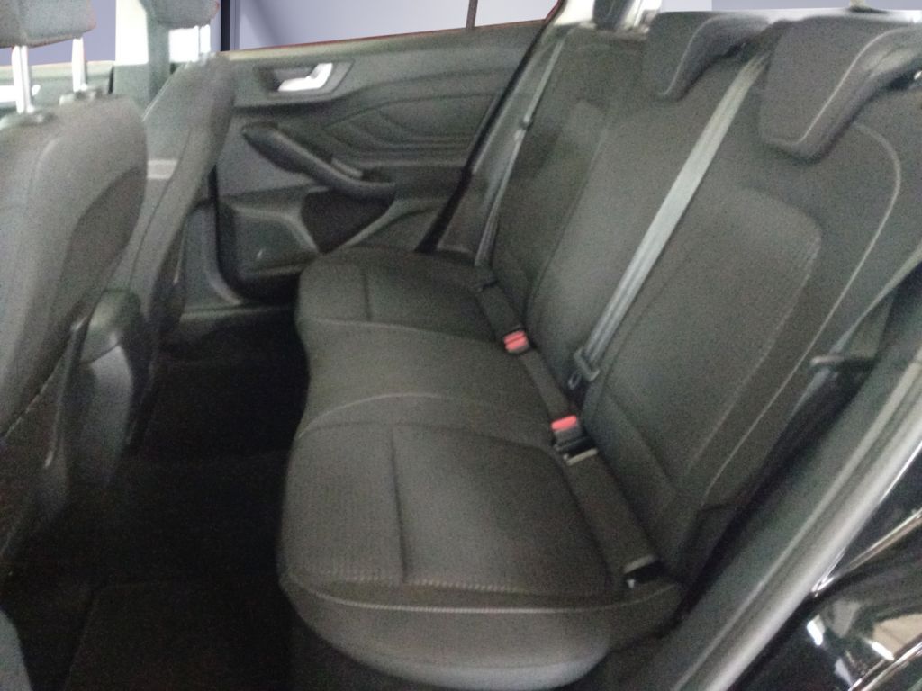 Ford Focus Turnier 1.5 EcoBlue - Samsaru's Car Outlet