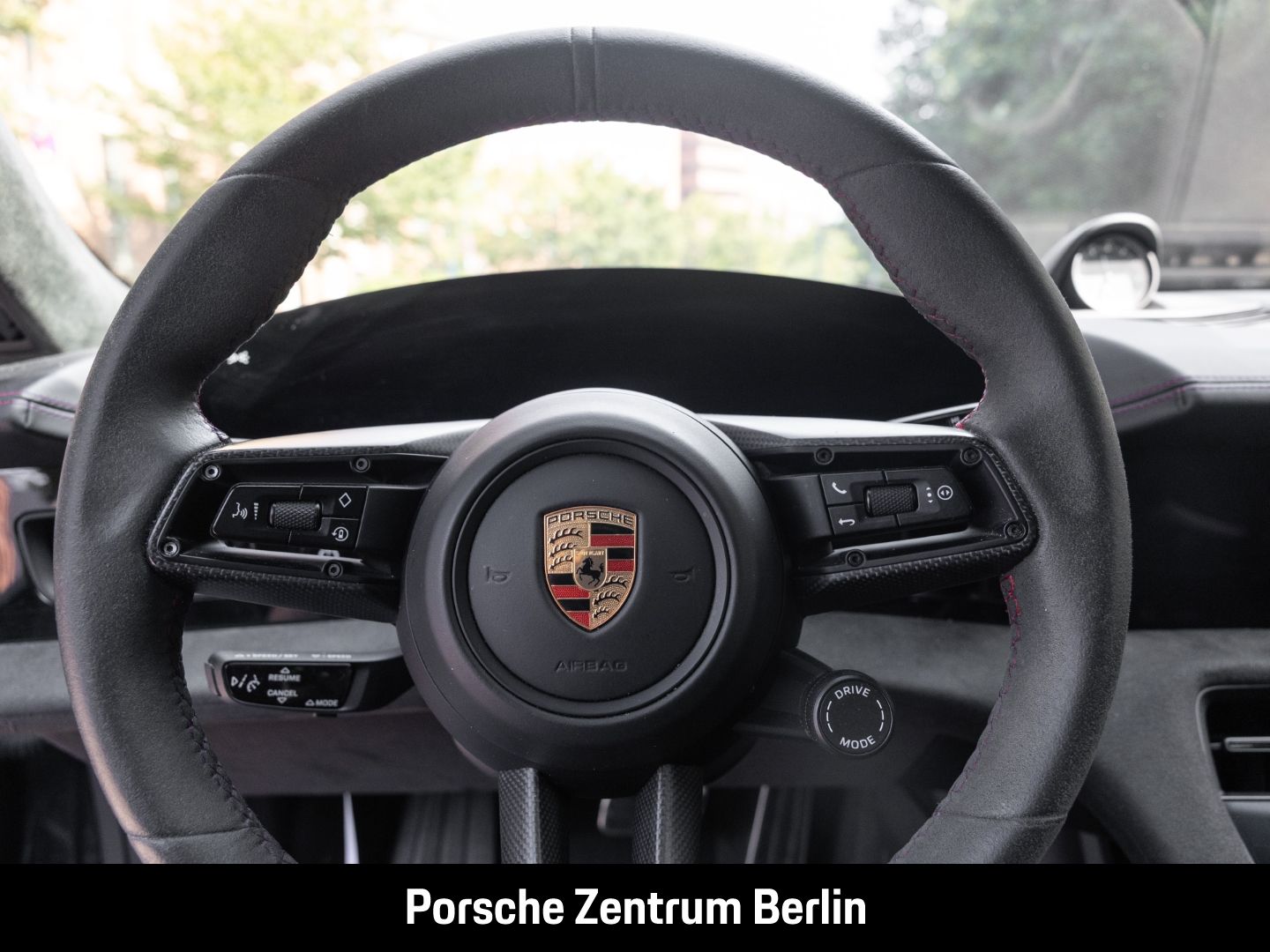 Porsche Taycan GTS HA-Lenkung BOSE 21-Zoll Panoramadach