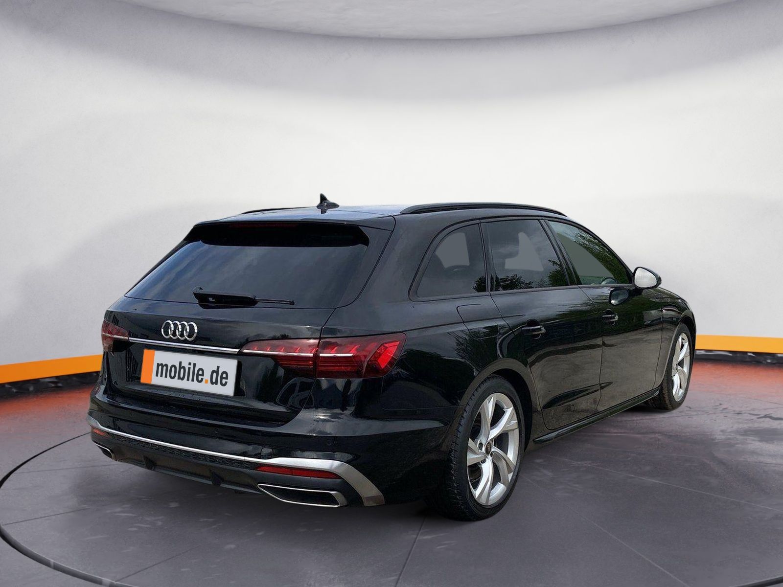 Audi A4 Avant 35 TFSI S line - Samsaru's Car Outlet