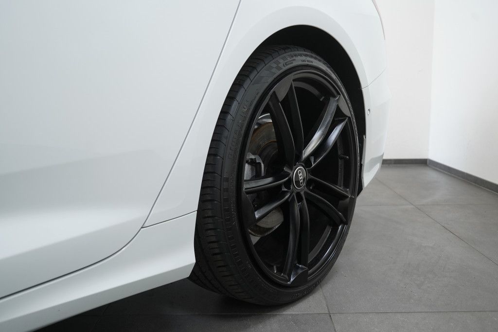 Audi A6 Avant 40 TDI q. S line - Samsaru's Car Outlet