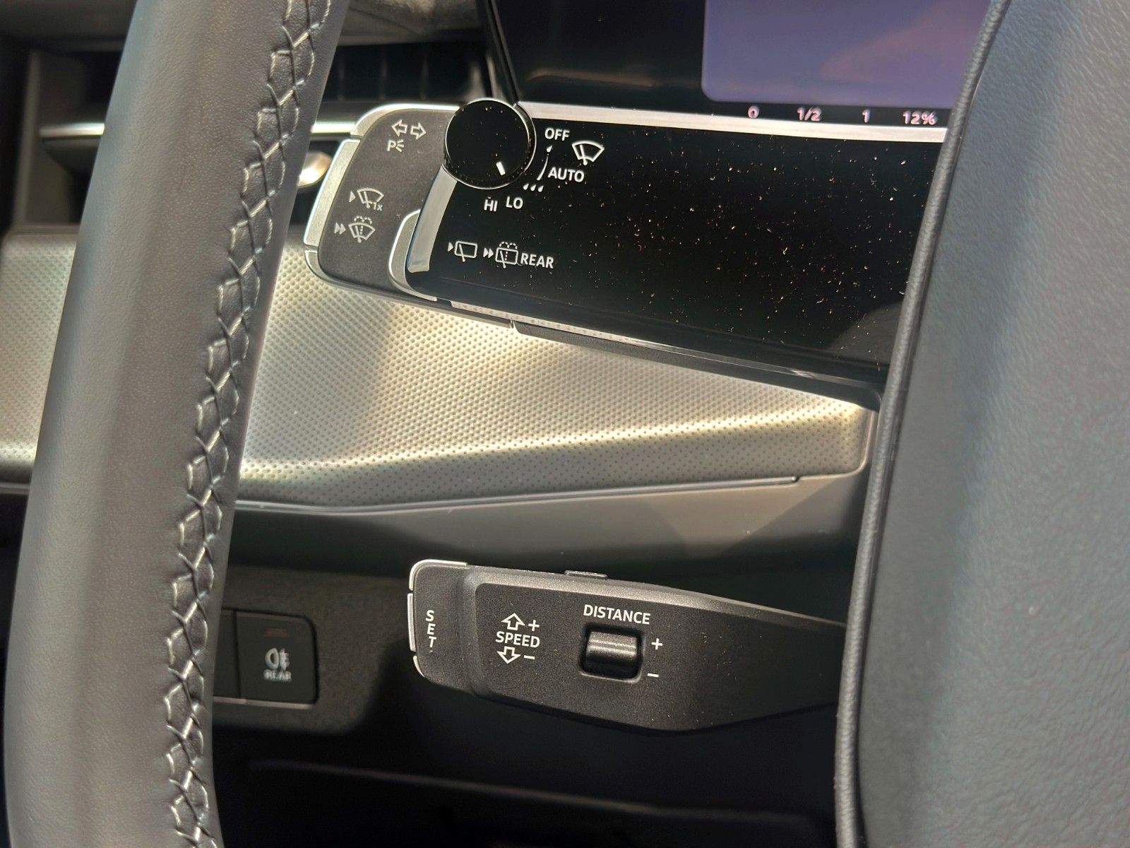 Audi Q3 SUV e-hybrid AHK S-LINE PANO TECH PRO MATRIX