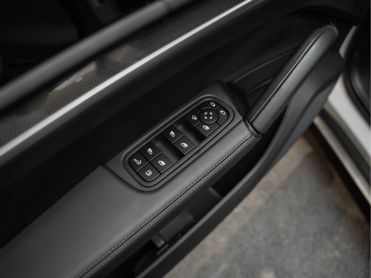 Porsche Cayenne Coupé E-Hybrid Carbon 3.0 E-Hybrid Pano