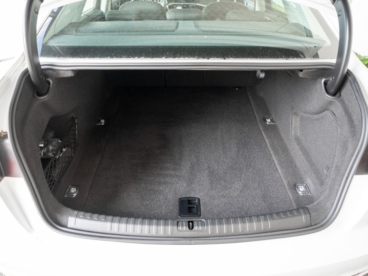 Audi A6 Limousine 40 TDI S tronic - Samsaru's Car Outlet