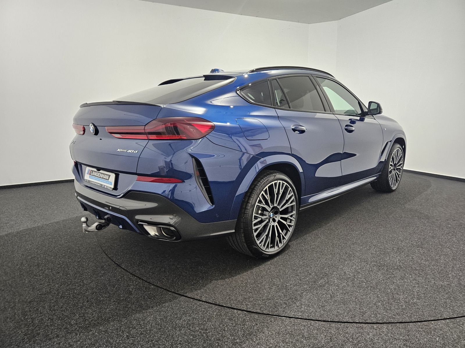 BMW X6 xDrive40d M Sport HUD AHK Pano Luftfahrwerk