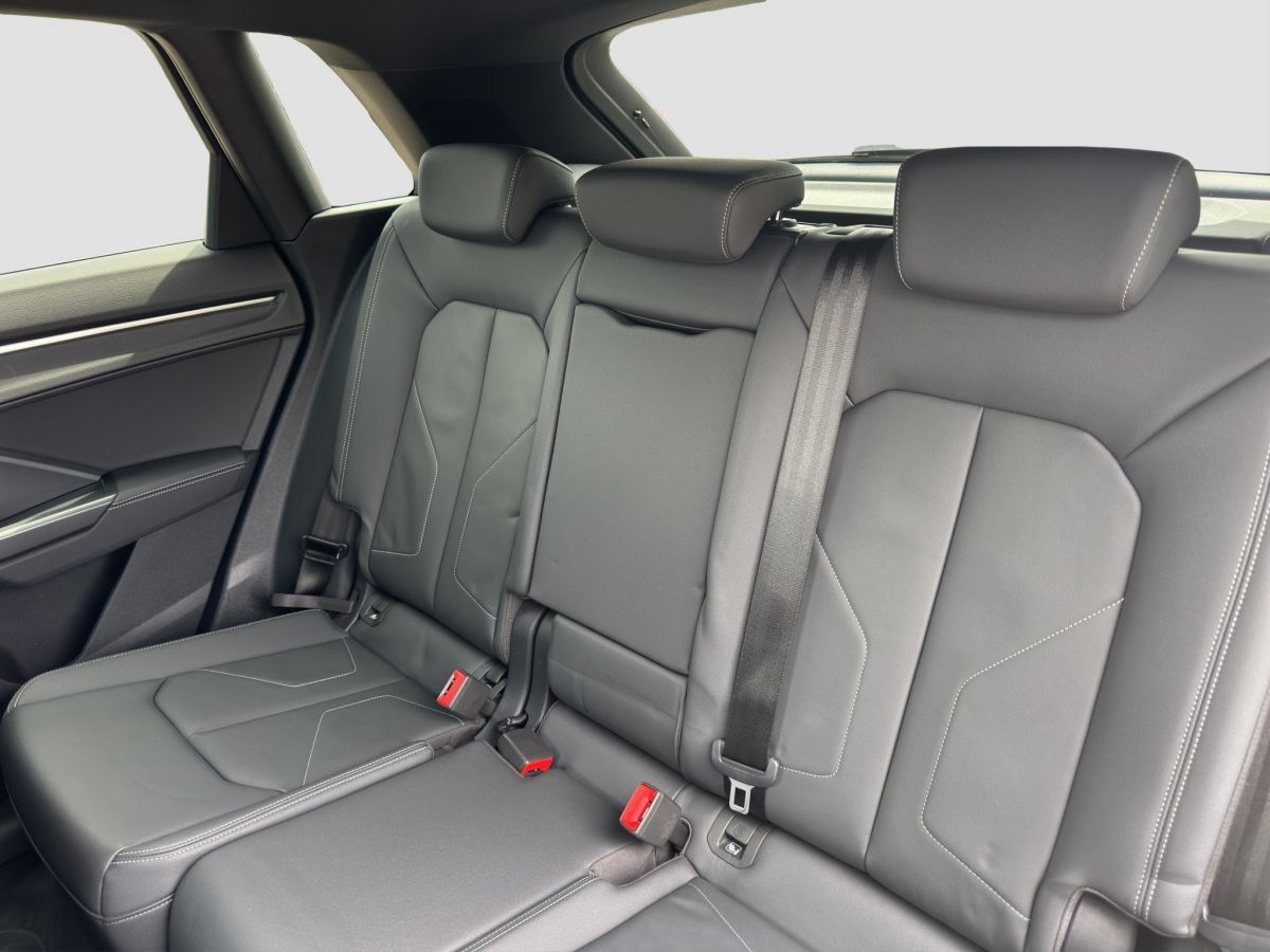 Audi Q3 S line 40 TFSI quattro - Samsaru's Car Outlet