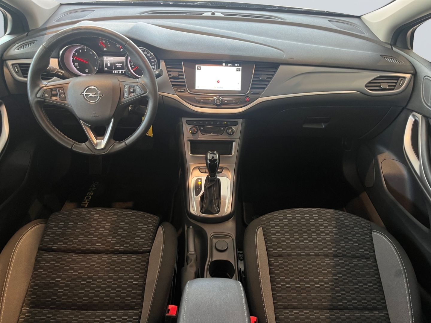 Opel Astra 1.2 Turbo ST Edition - Samsaru's Car Outlet