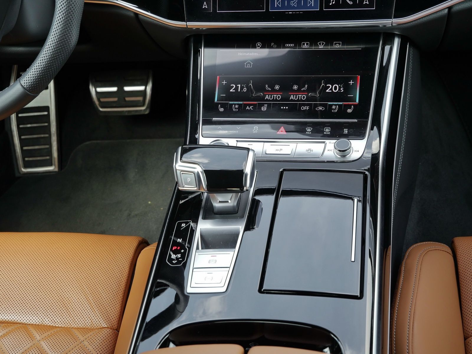 Audi A8 60 TFSI qu. S line - Samsaru's Car Outlet