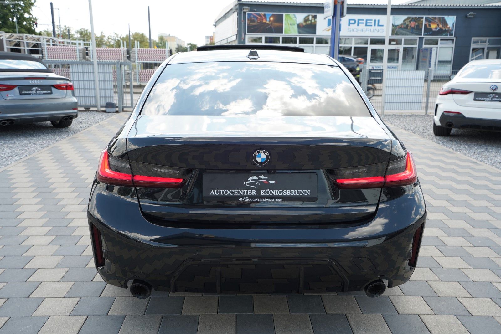 BMW 320d*xDrive*M Sport*H&K*Schiebedach*STHZ*360°*