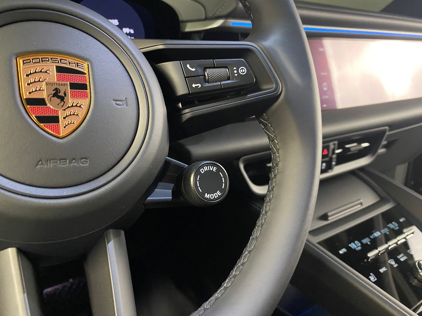 Porsche Macan 4 | Panorama Dachsystem | Surround View |
