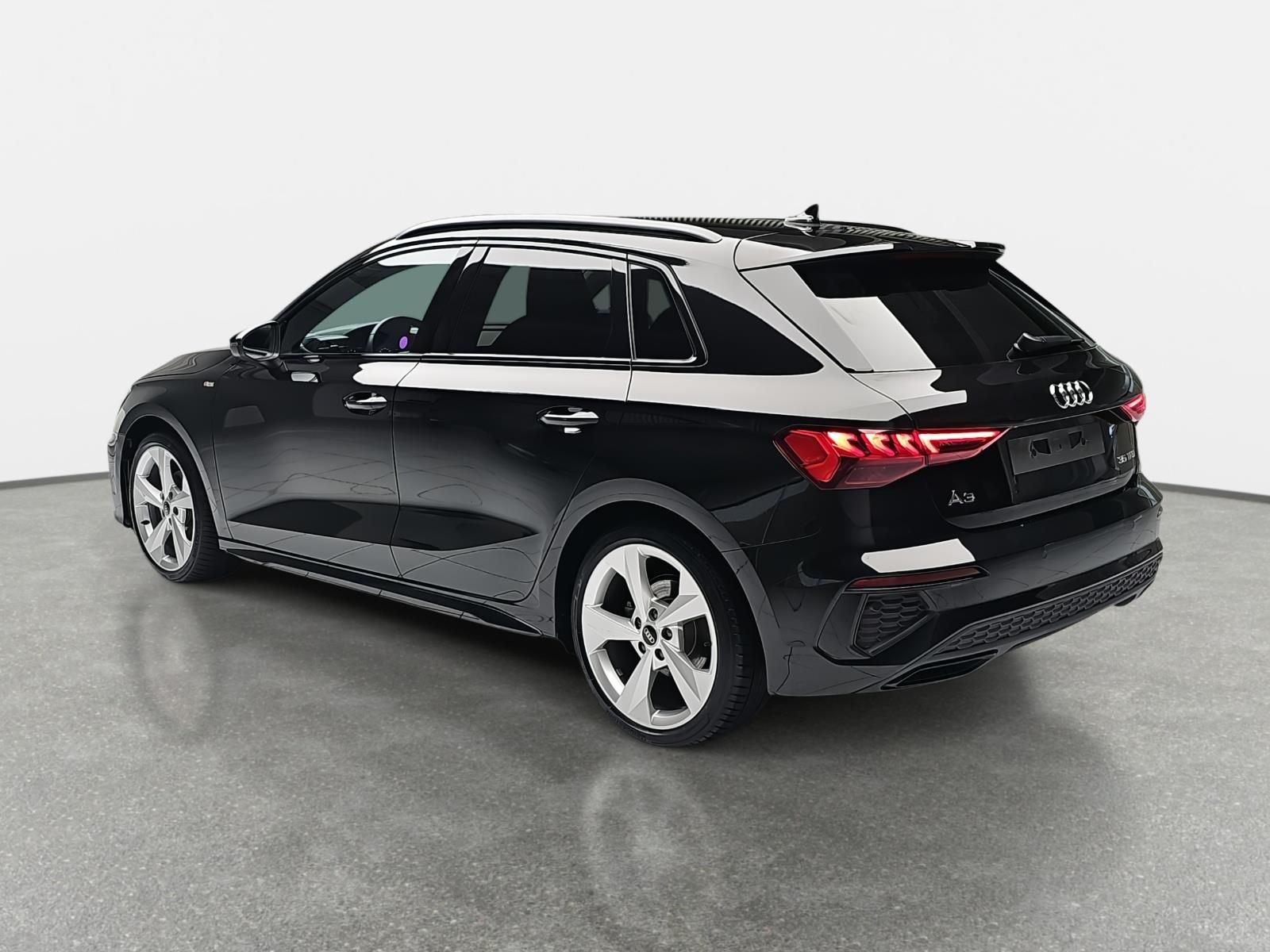 Audi A3 35 TFSI SPORTBACK S-LINE - Samsaru's Car Outlet