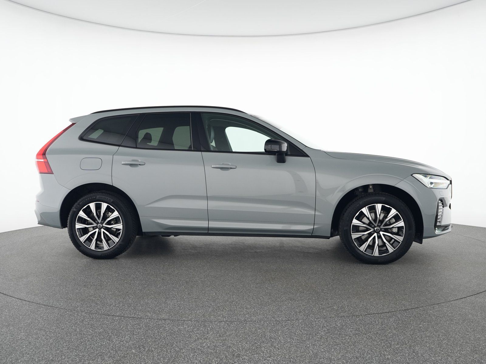 Volvo XC60 B4 Diesel Geartronic Plus Dark