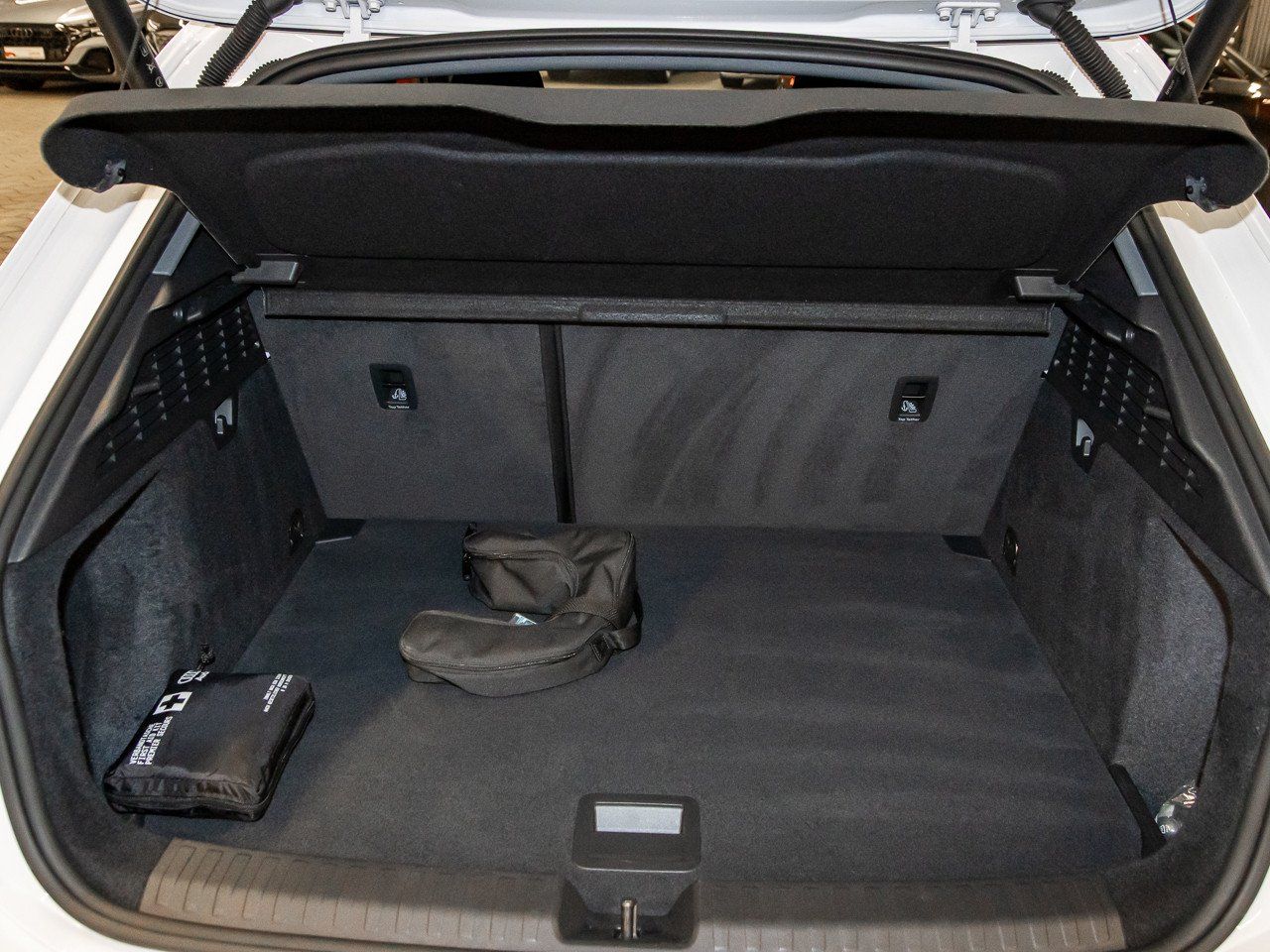 Audi A3 Sportback 40 TFSI e advanced LED Navi ACC AHK