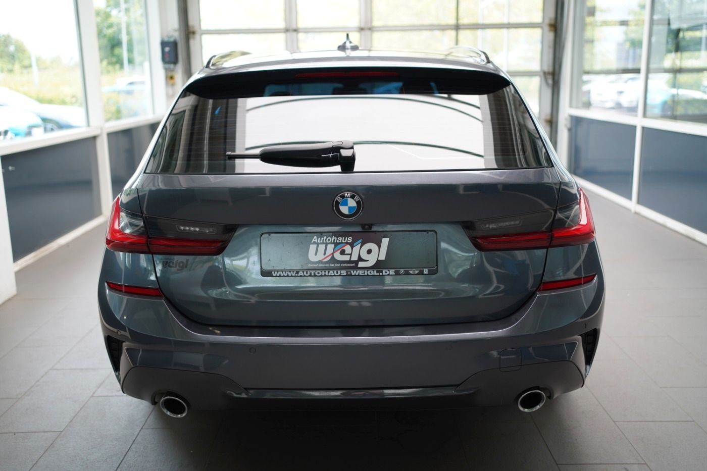 BMW 320d xDrive M-Sport - Samsaru's Car Outlet