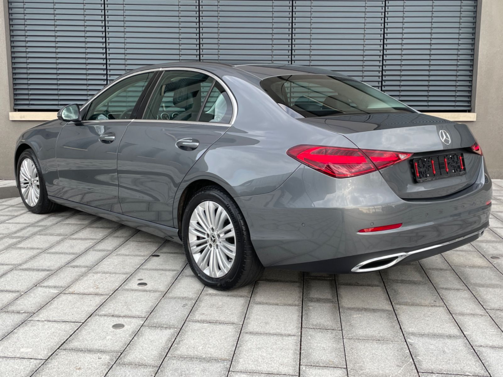 Mercedes-Benz C 220d - Samsaru's Car Outlet