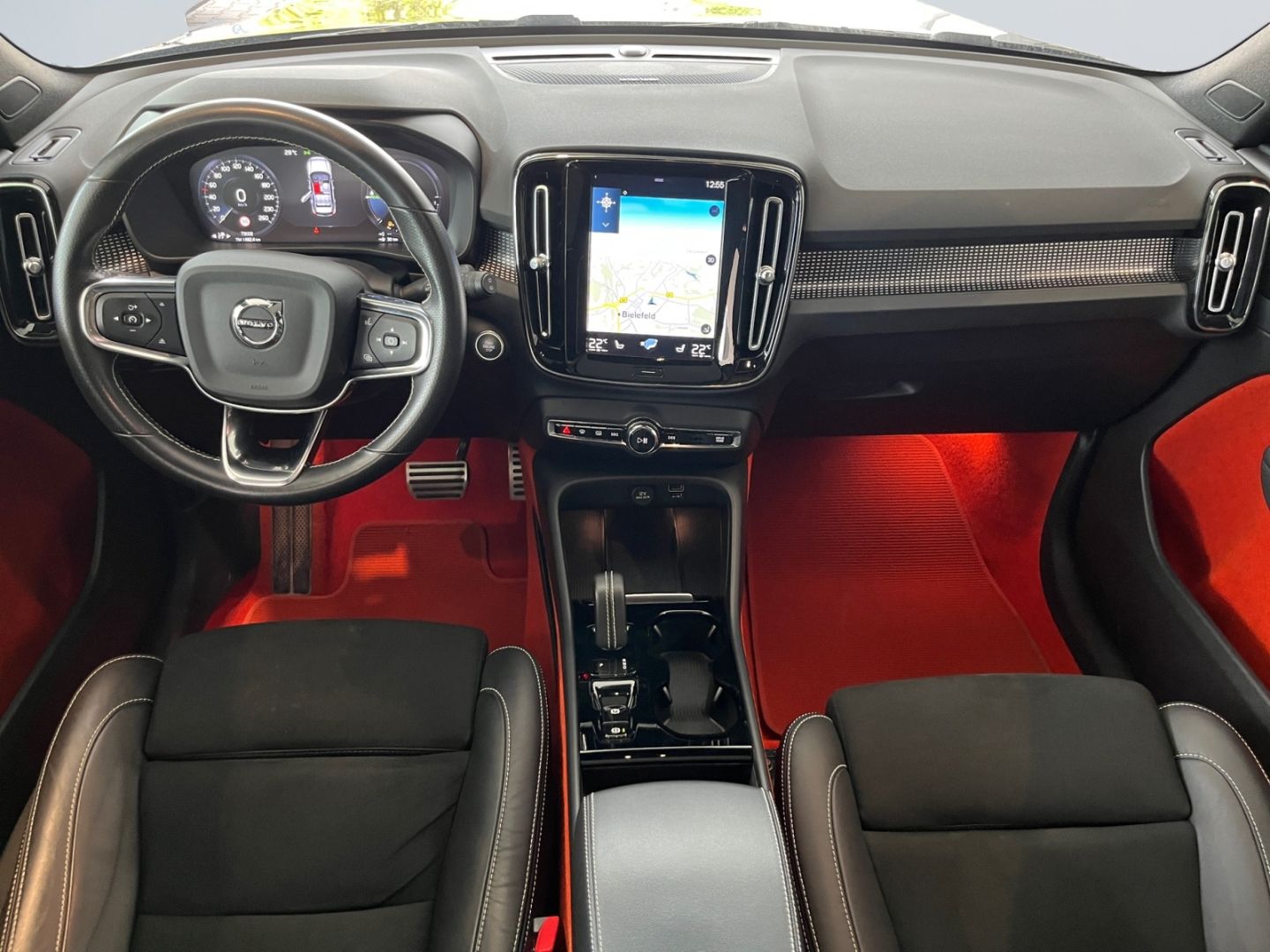 Volvo XC40 T5 Recharge R-Design - Samsaru's Car Outlet