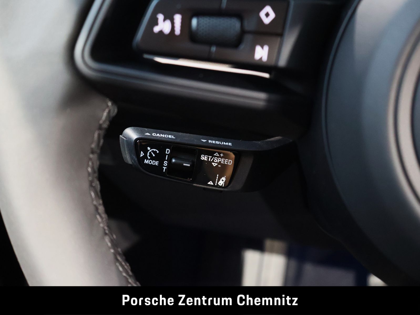 Porsche Macan 4 Electric Luft.;Matrix-LED;4xSitzheiz.;BO