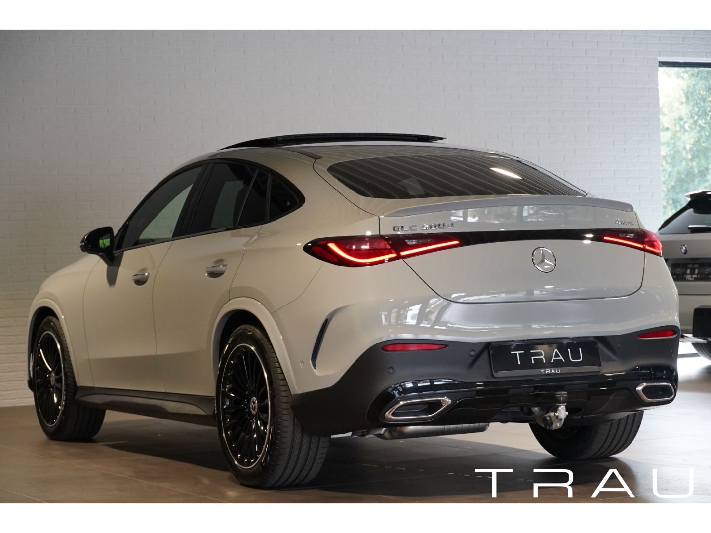 Mercedes-Benz GLC 300 d AMG Coupe Pano Luft HUD AHK Alllenkung