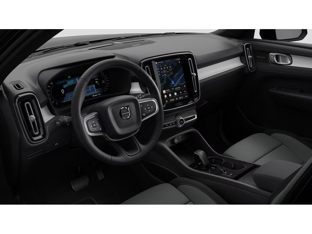 Volvo XC40 B3 Benzin Plus Black - Samsaru's Car Outlet