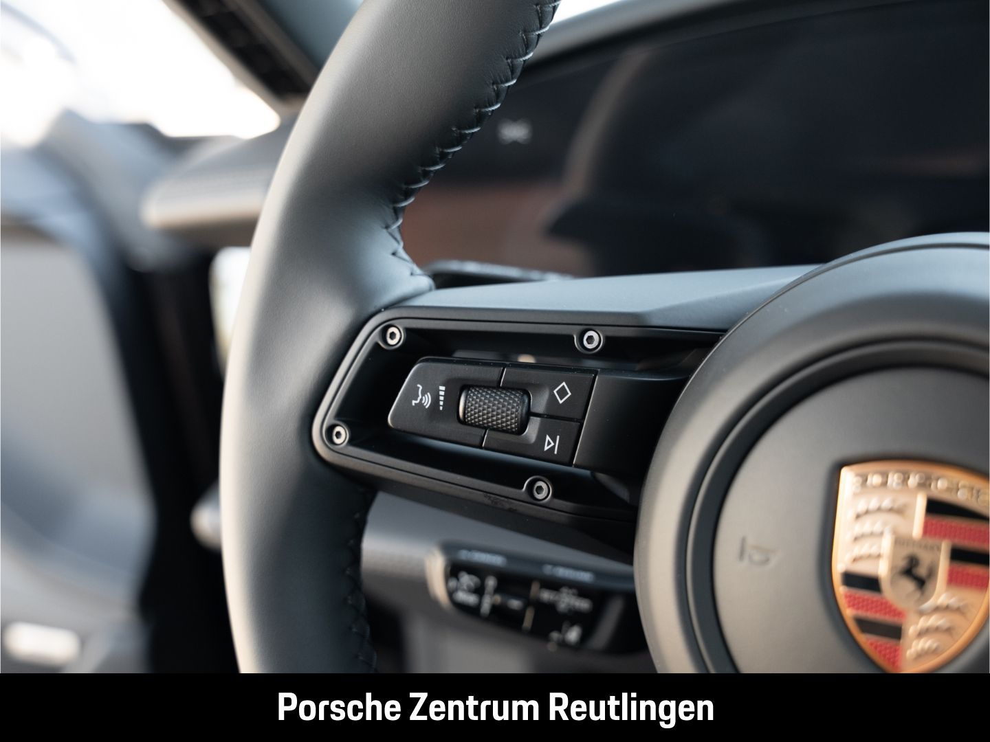 Porsche Taycan 4S Cross Turismo HA-Lenkung Active-Ride