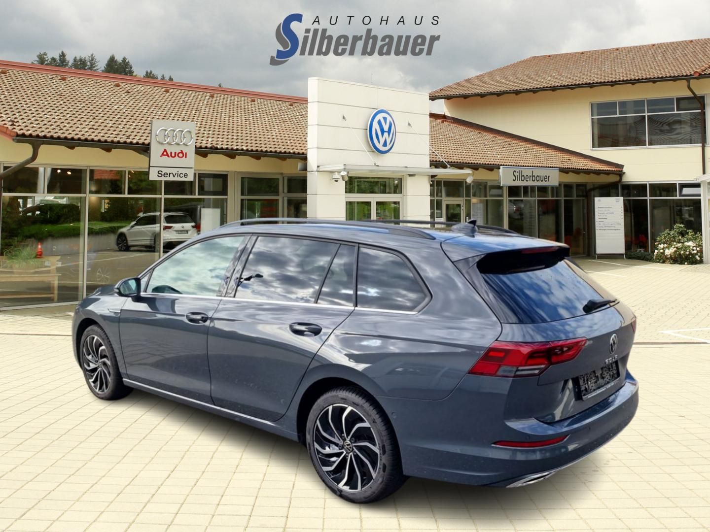 Volkswagen Golf Variant Style 2.0 TDI DSG Style - Samsaru's Car Outlet