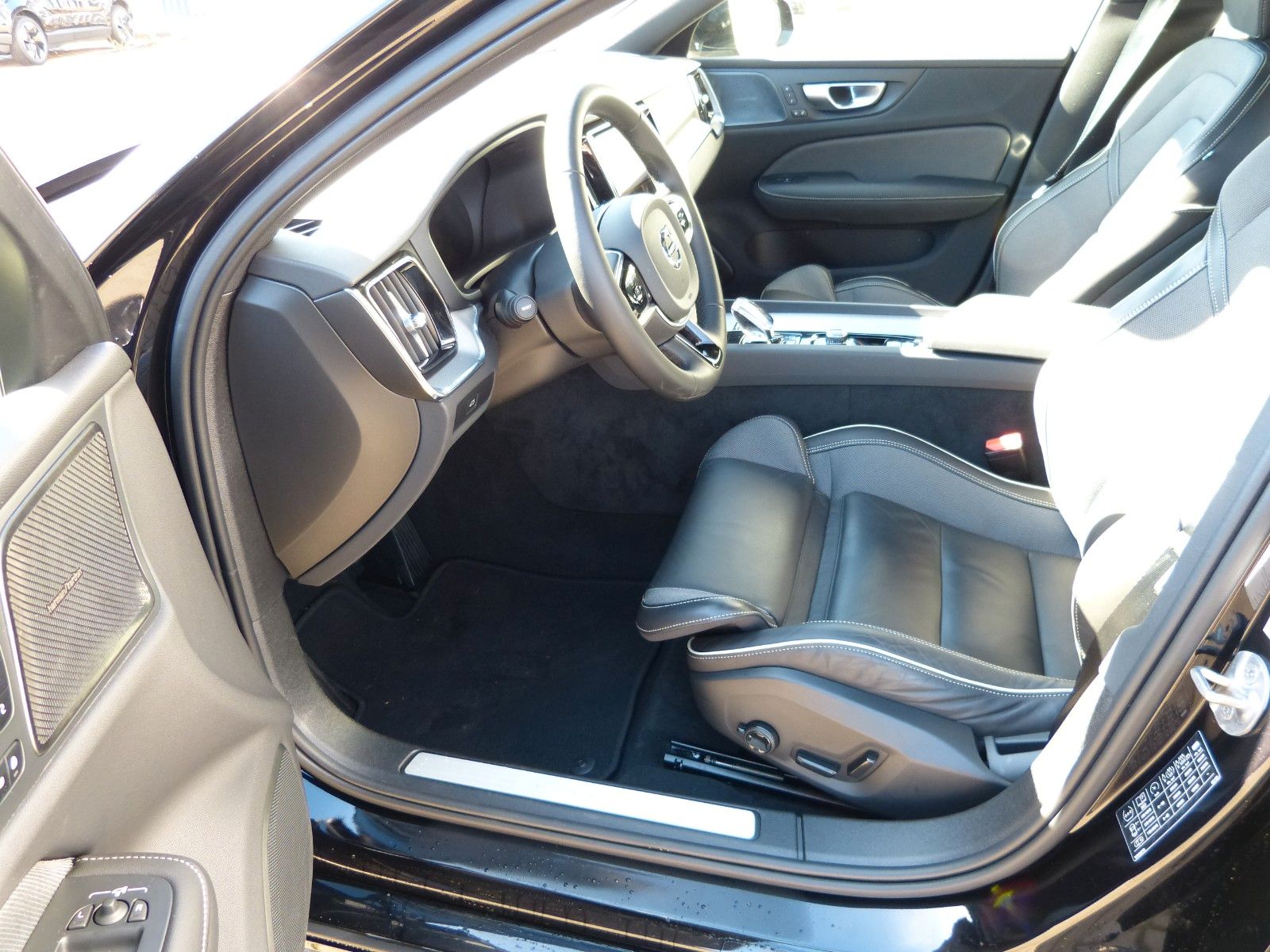 Volvo S60 B4 Plus Dark Automatik SD*StdHz*ACC