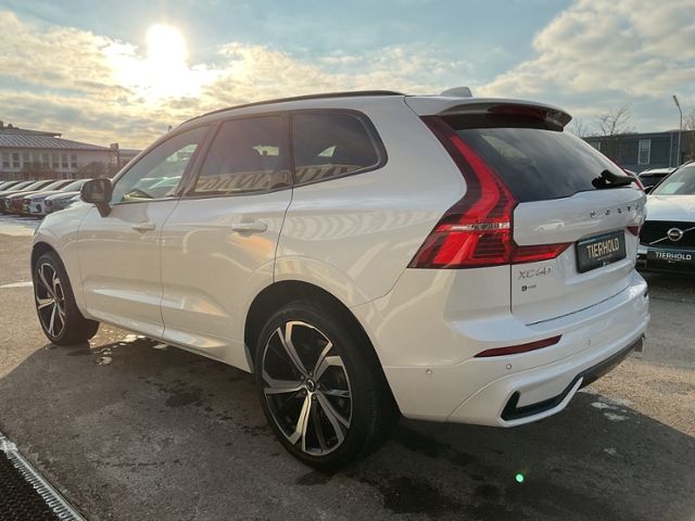 Volvo XC60 B4 Plus Dark 2WD ACC PANO Standhz Allwetter