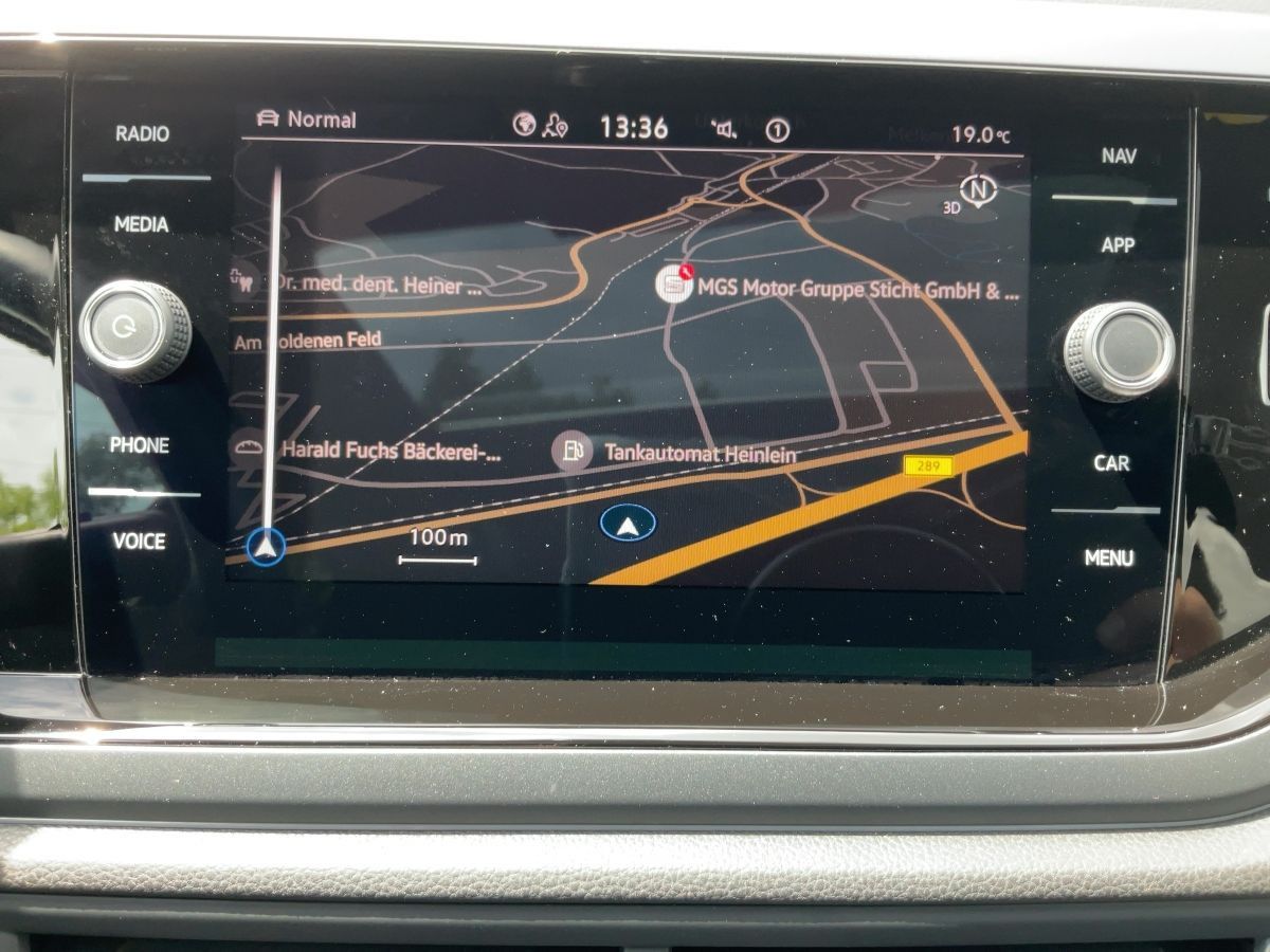 Volkswagen Taigo 1.5 TSI DSG R-LINE - Samsaru's Car Outlet