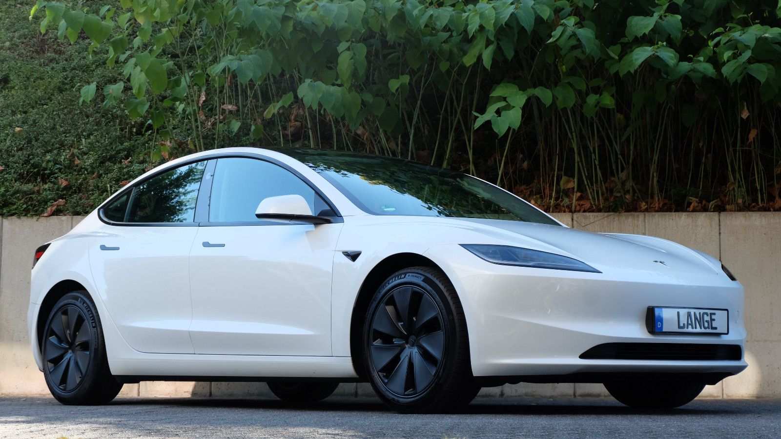 Tesla Model 3 Long Range Dual Motor AWD, HIGHLAND, AHK