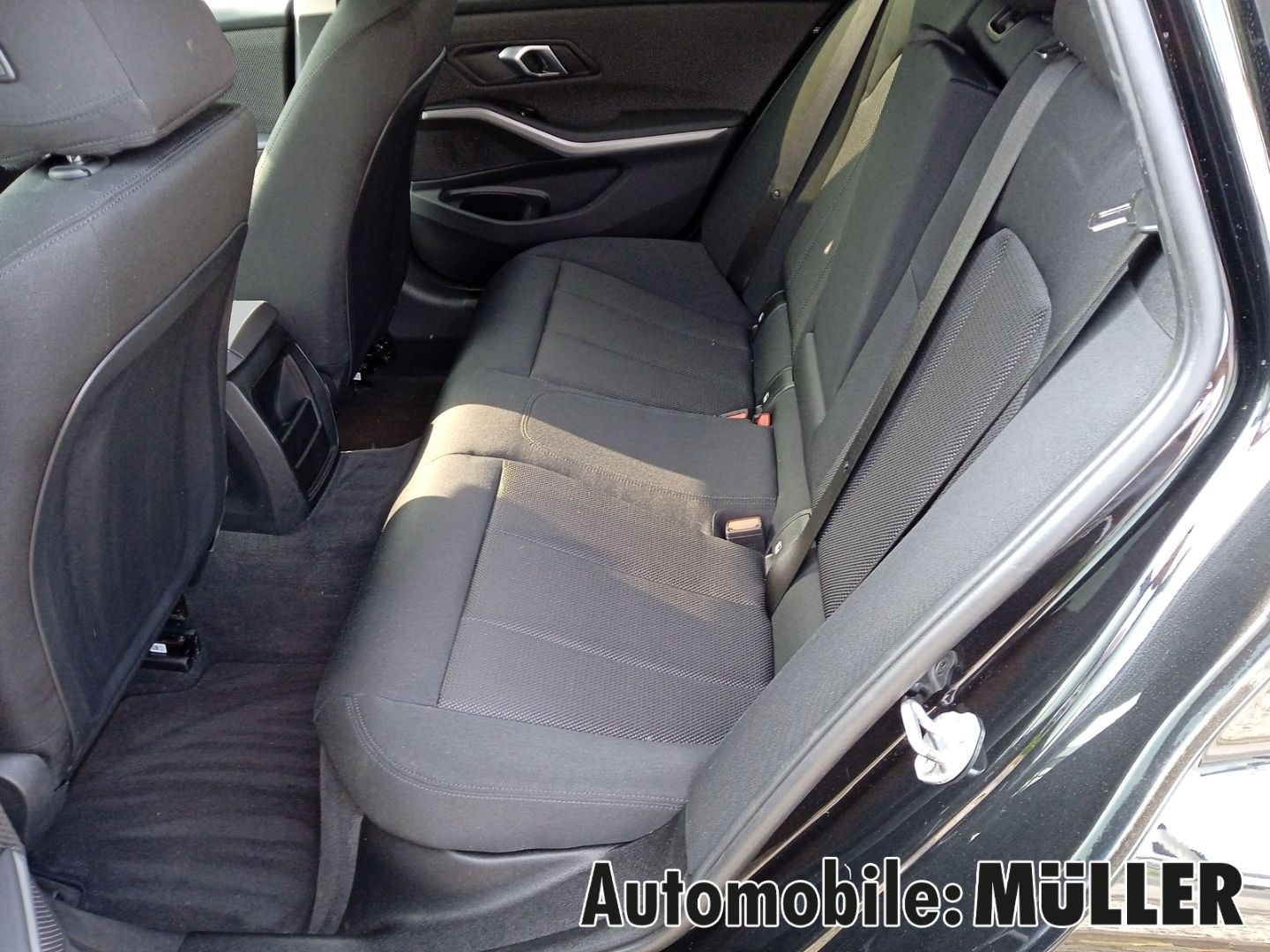 BMW 320 d Touring - Samsaru's Car Outlet