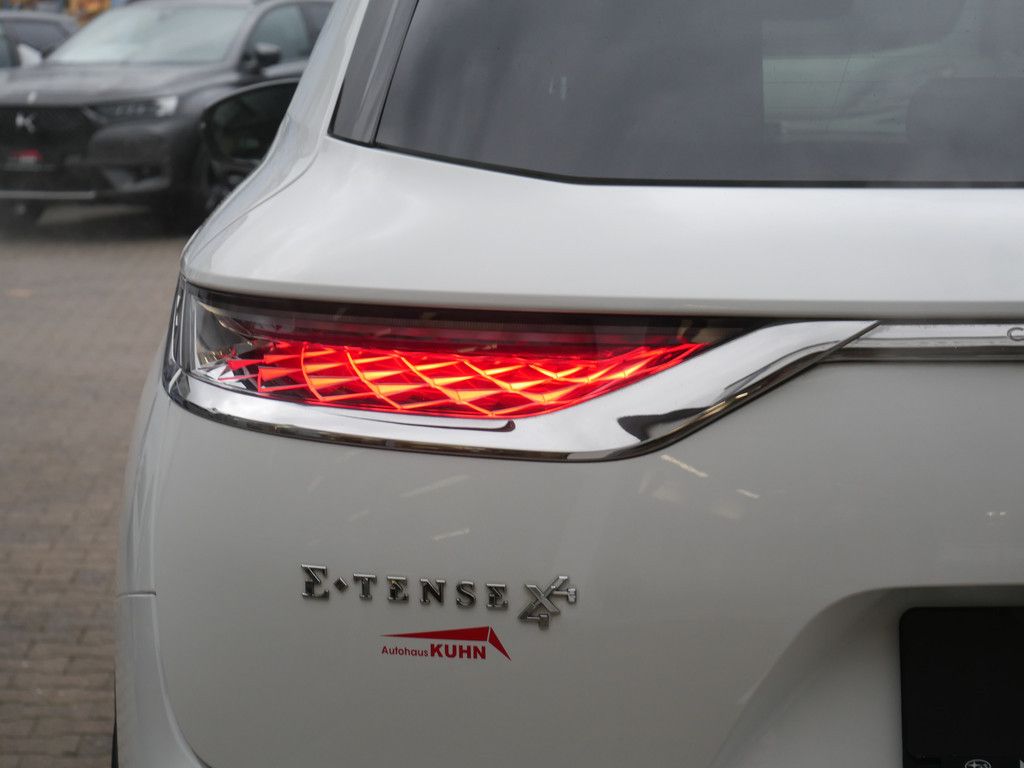 DS Automobiles DS 7 Crossback E-Tense Rivoli 4x4 AKTIVSITZE LED