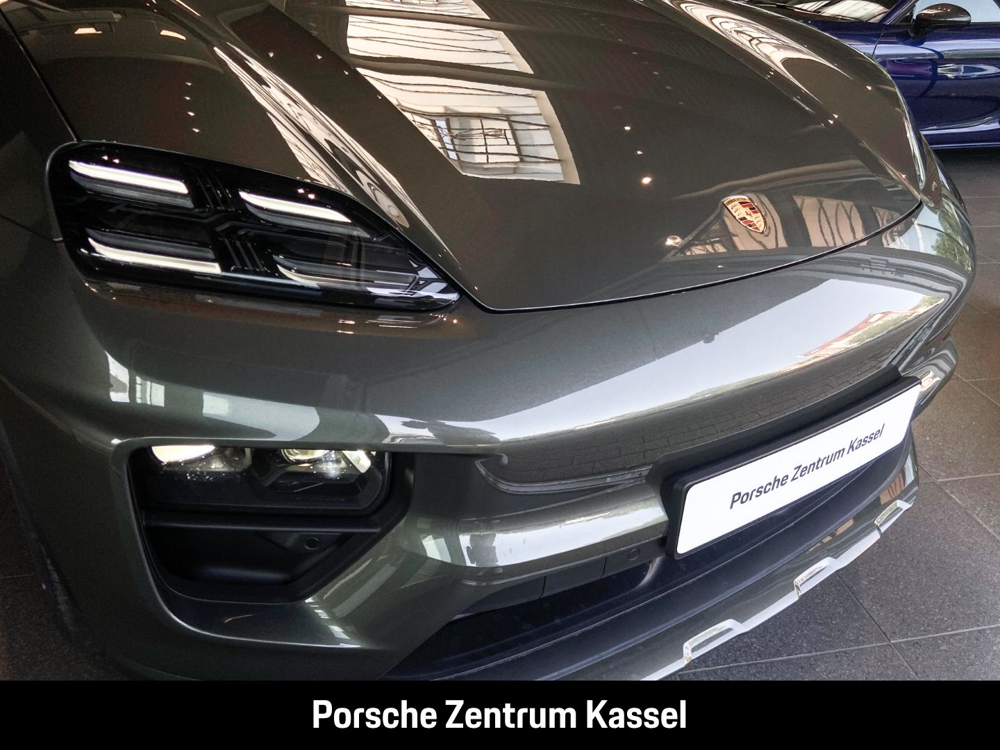Porsche Macan Electric 4 Matrix LED