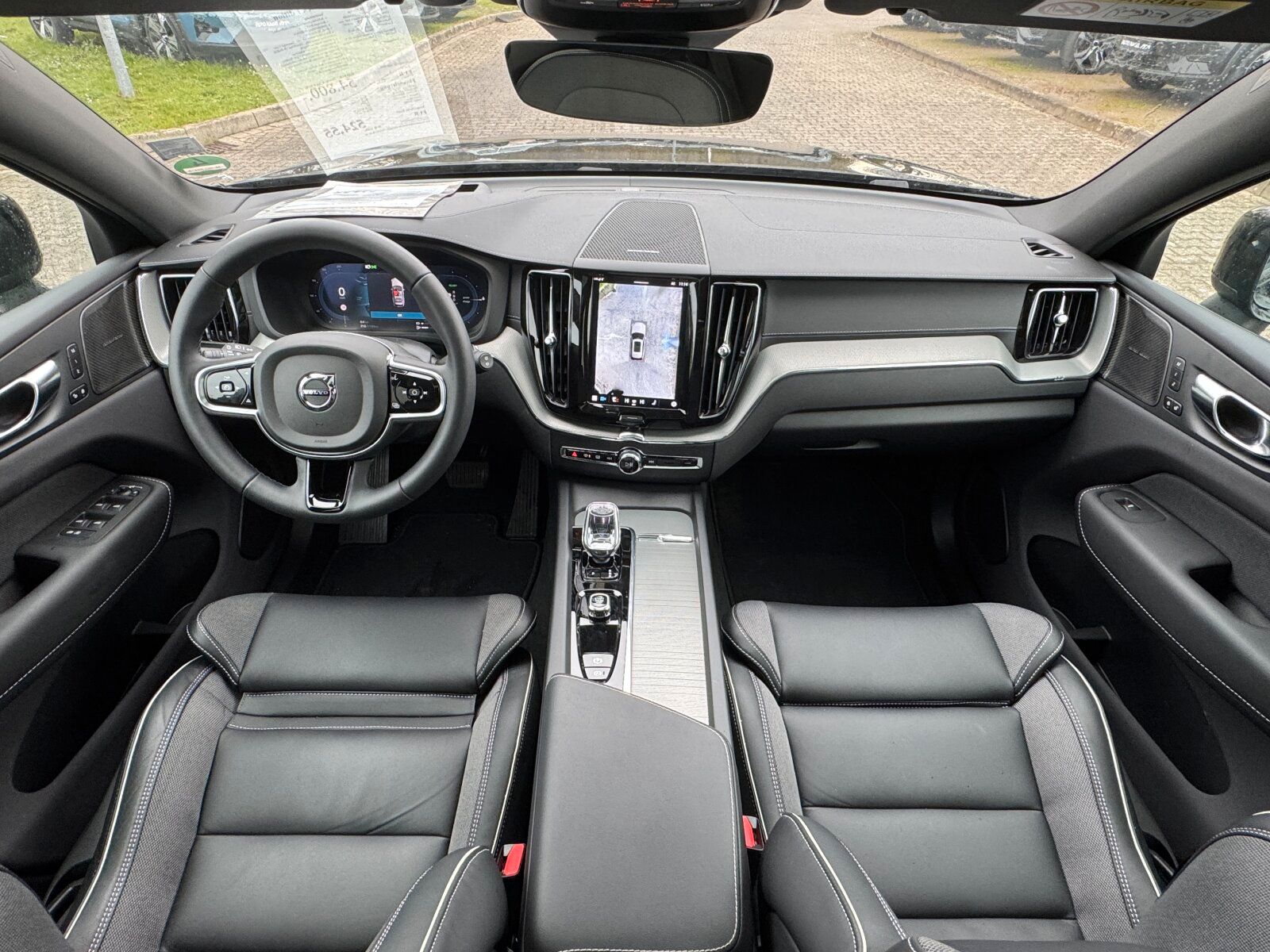 Volvo XC60 T6 Ultra Black Edition PANO AHK