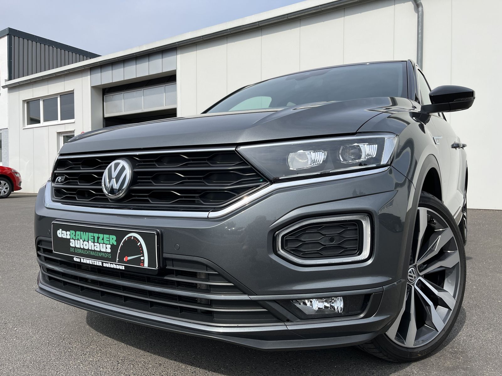 Volkswagen T-Roc 2.0 TDI DSG 4Motion Highline - Samsaru's Car Outlet