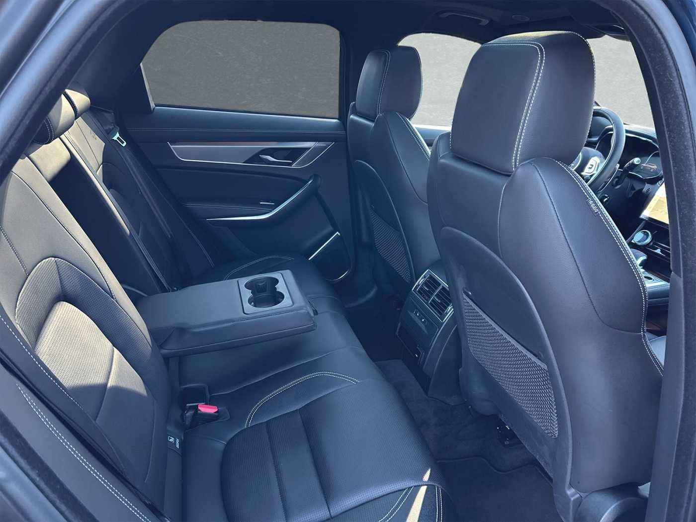 Jaguar F-Pace Diesel D200 AWD R-Dynamic SE