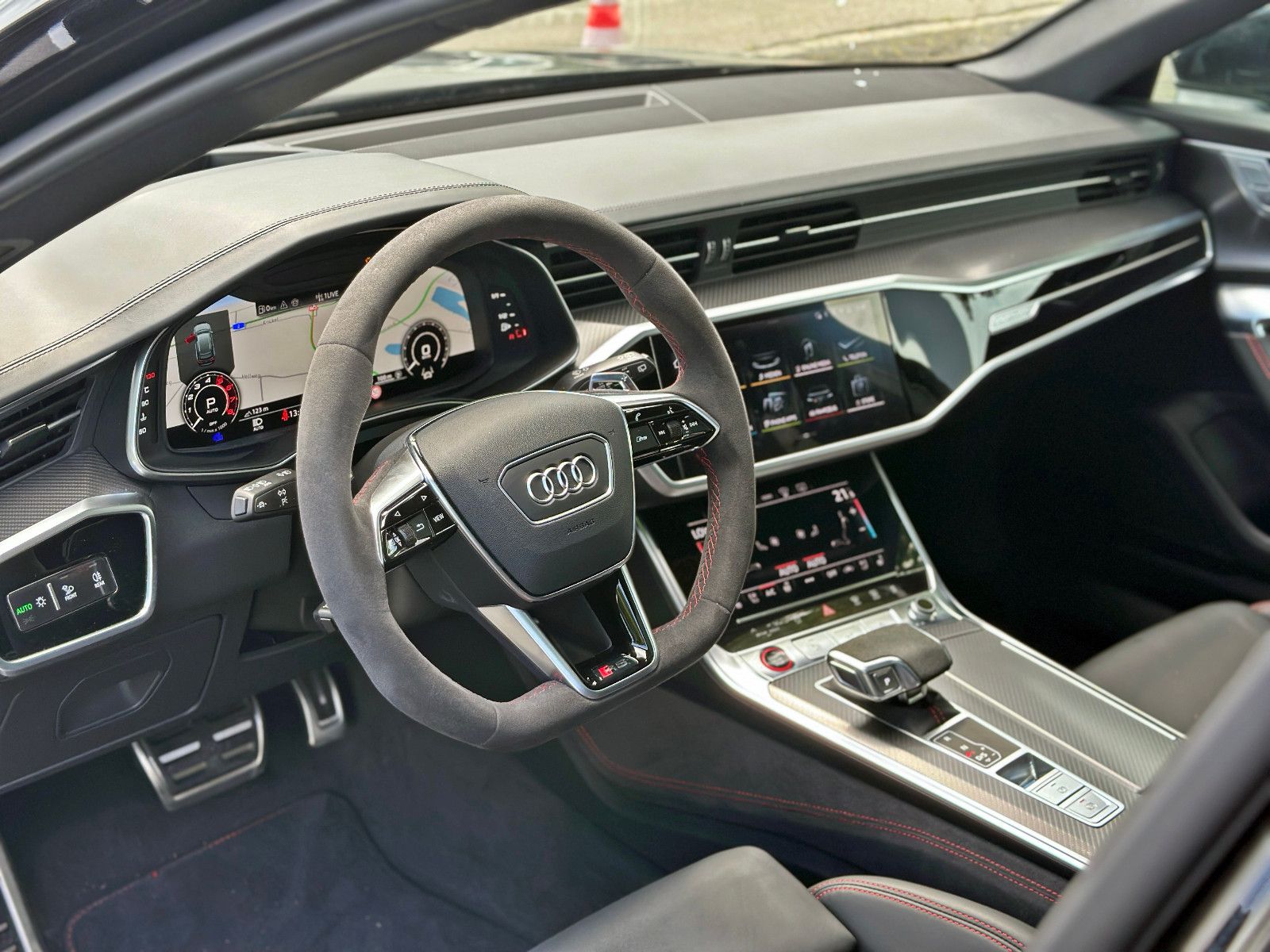 Audi RS6 Avant BLACK PANO HUD LASER NACHTS 280km/h