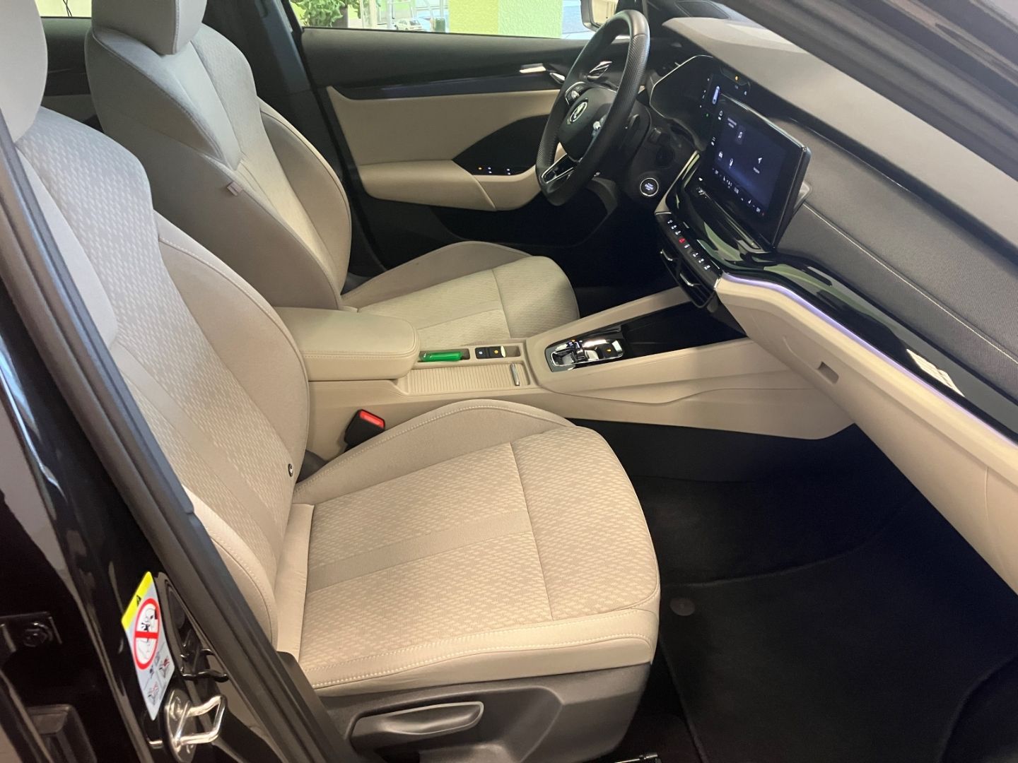 Skoda Octavia 2.0 TDI Combi - Samsaru's Car Outlet