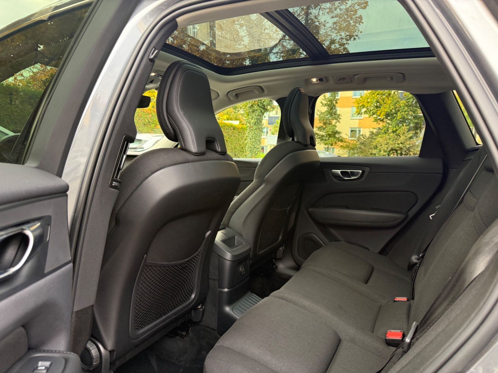 Volvo XC60 Inscr Expr AWD Plug-In~Pano~360Kam~ACC~AHK~